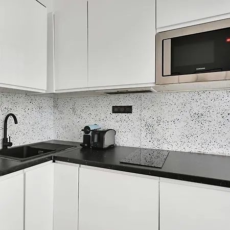 Apartman Charming In Marais With 1 *